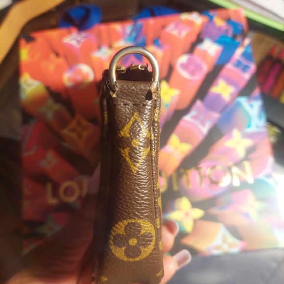 Bucket Monogram Pochette Louis Vuitton w/New Crossbody Coach Chain - Picture 7 of 15